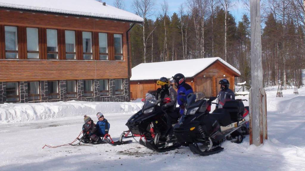 Hotel Holiday Center Luppo Pyhätunturi Zewnętrze zdjęcie