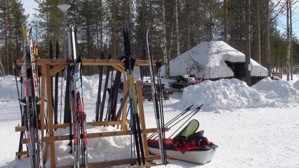 Hotel Holiday Center Luppo Pyhätunturi Zewnętrze zdjęcie